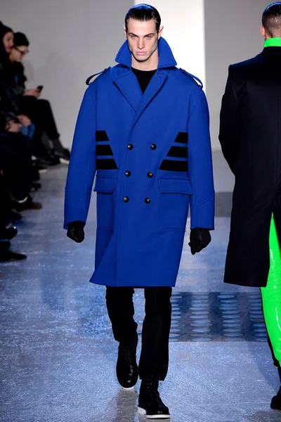 Look 37